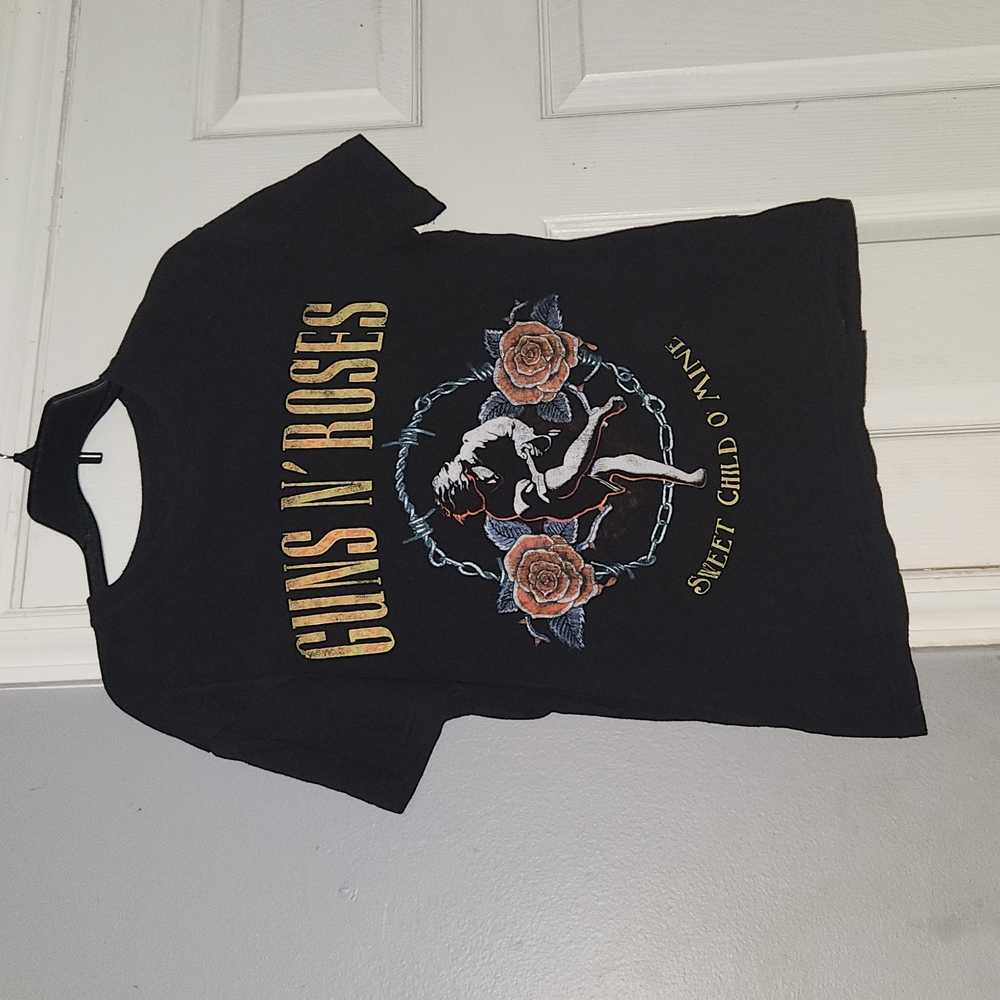 Guns N' Roses tee size mediumā